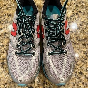 Womens Newton Running Distance 5 Shoes Sz 8
